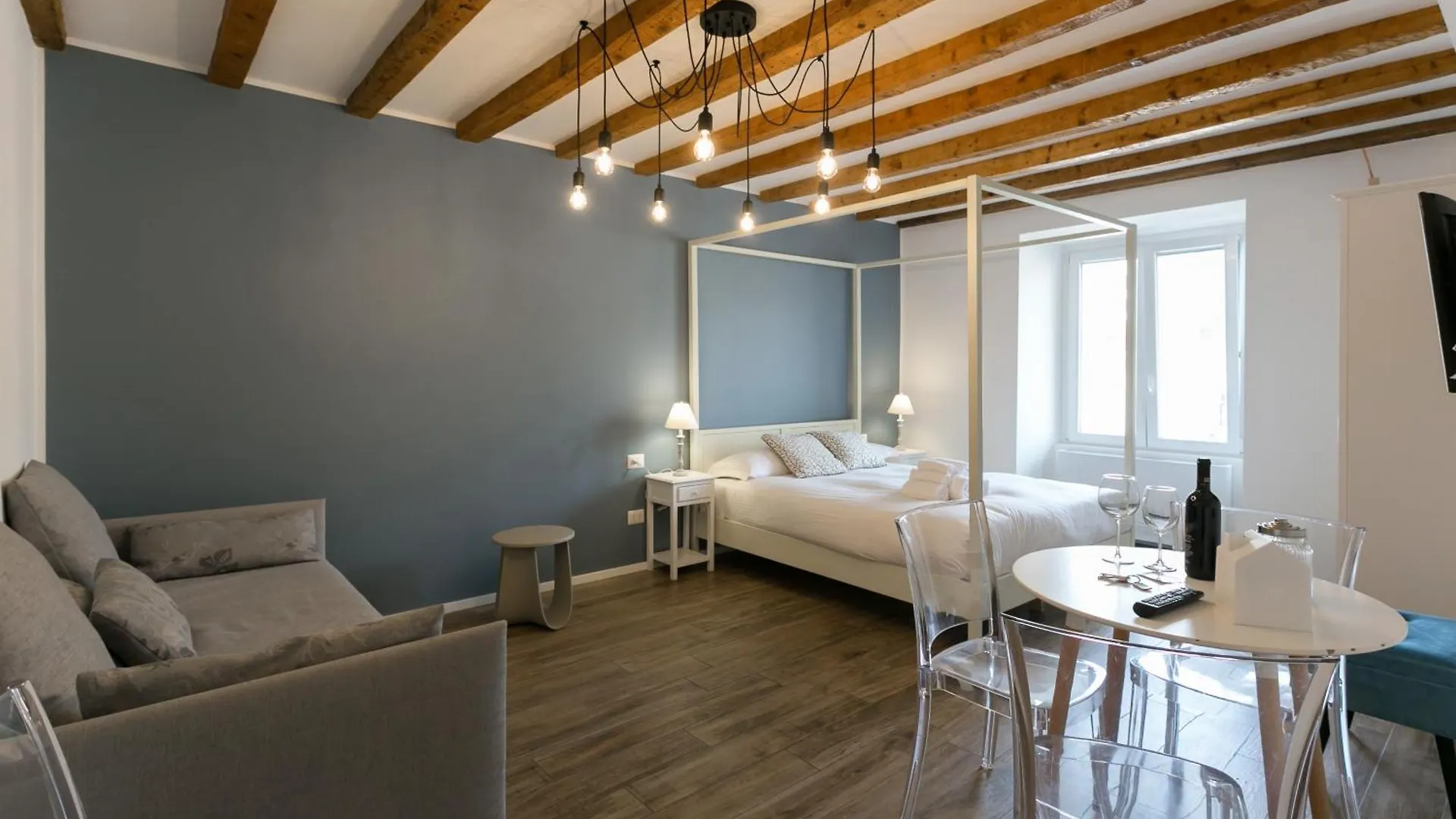 Navigli - Vigevano 45 & Casale 3A Studios Milan Apartment